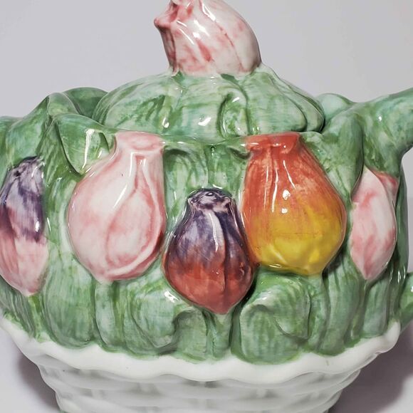 Basket of Tulips Teapot - Picture 2 of 7